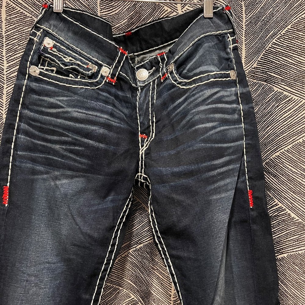 True Religion Red Label Ricky Flap Straight Leg Super T Jeans/White Stitching/32
